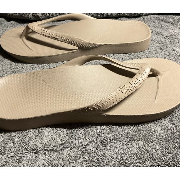 Archie’s Mens arch support flip flops never worn size US12 - Picture 2 of 4